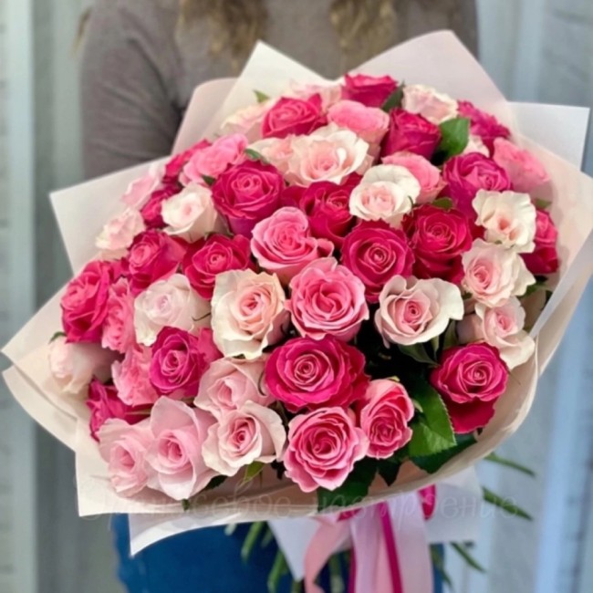 Букет цветов "Розовое ассорти" Букет цветов "Розовое ассорти"